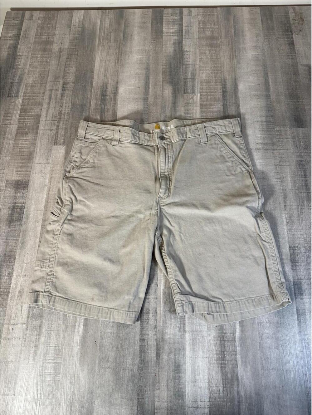 Vintage Carhartt Shorts Men’s Size 40 Khaki Cargo Utility Tan 10” Inseam Work